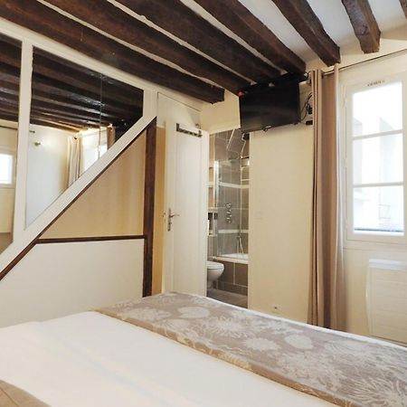 Louvre Parisian Duplex Apartment Exterior photo