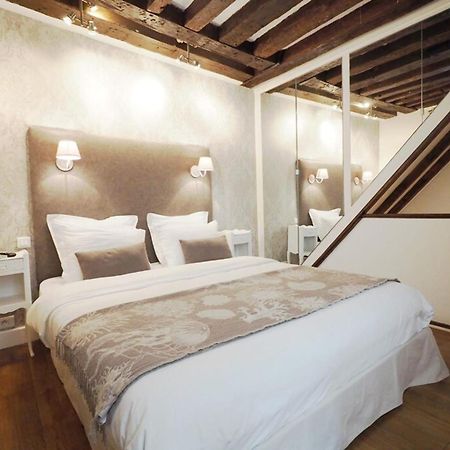 Louvre Parisian Duplex Apartment Exterior photo
